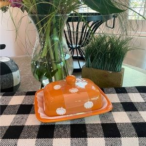 TERRAMOTO BURNT ORANGE NEW PUMPKIN BUTTER DISH